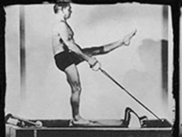 Joseph Quem? - Você tem quase nenhuma noção sobre quem foi Joseph Pilates. Mas não se preocupe, é só acessar o site da Revista Pilates e ficar por dentro de tudo que acontece no Universo do Pilates.